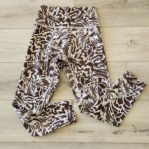 Offline By Aerie Goals 7/8 Legging Hi Rise Size Medium Short Brown Print